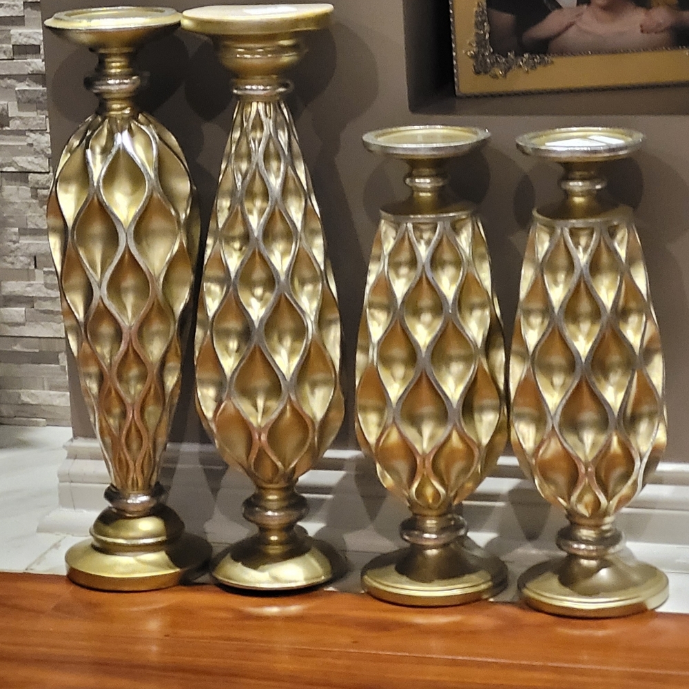 Gold Candle Holder Set